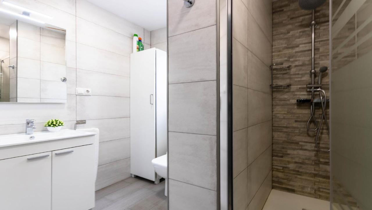 Apartamento Santa Justa Sevilla Exteriör bild